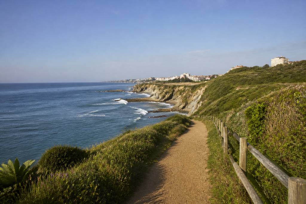 Balades côtières entre Hendaye et Biarritz : les plus beaux sentiers à parcourir