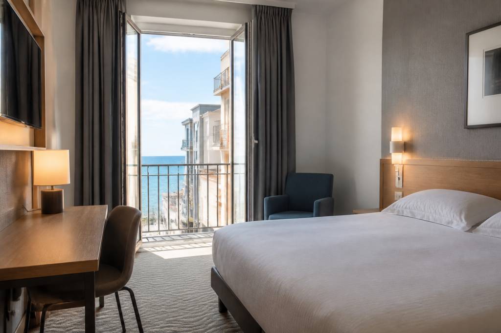 Hôtel Biarritz : comment choisir le bon hébergement pour son séjour